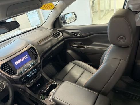 Used 2023 GMC Acadia AT4 w/ Preferred Package image 19