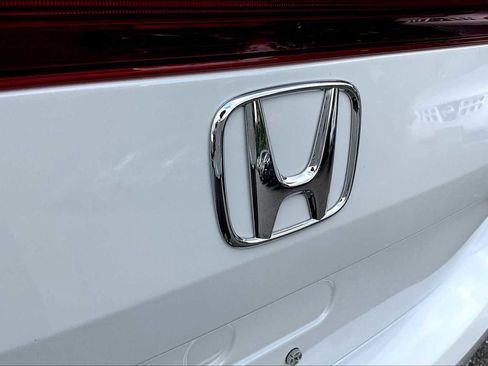 Used 2023 Honda Civic Sport image 28