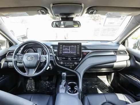 Used 2024 Toyota Camry SE FWD image 14