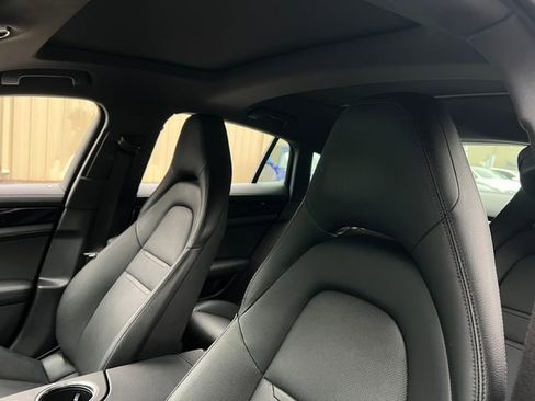 Used 2019 Porsche Panamera image 14