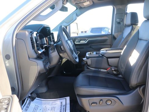 New 2026 Chevrolet Silverado 3500 LT image 13