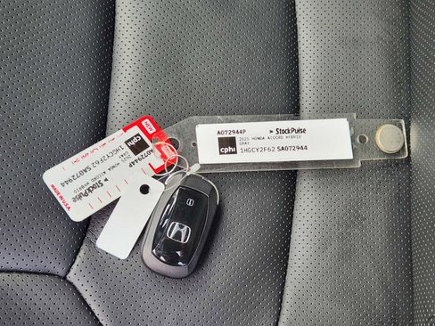 Certified 2025 Honda Accord EX-L image 35