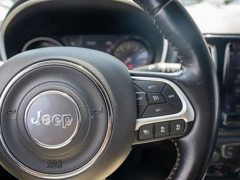 Used 2021 Jeep Compass Limited w/ Elite Interior Group image 22