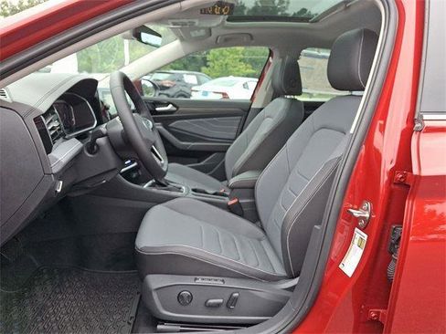 New 2025 Volkswagen Jetta SEL image 11