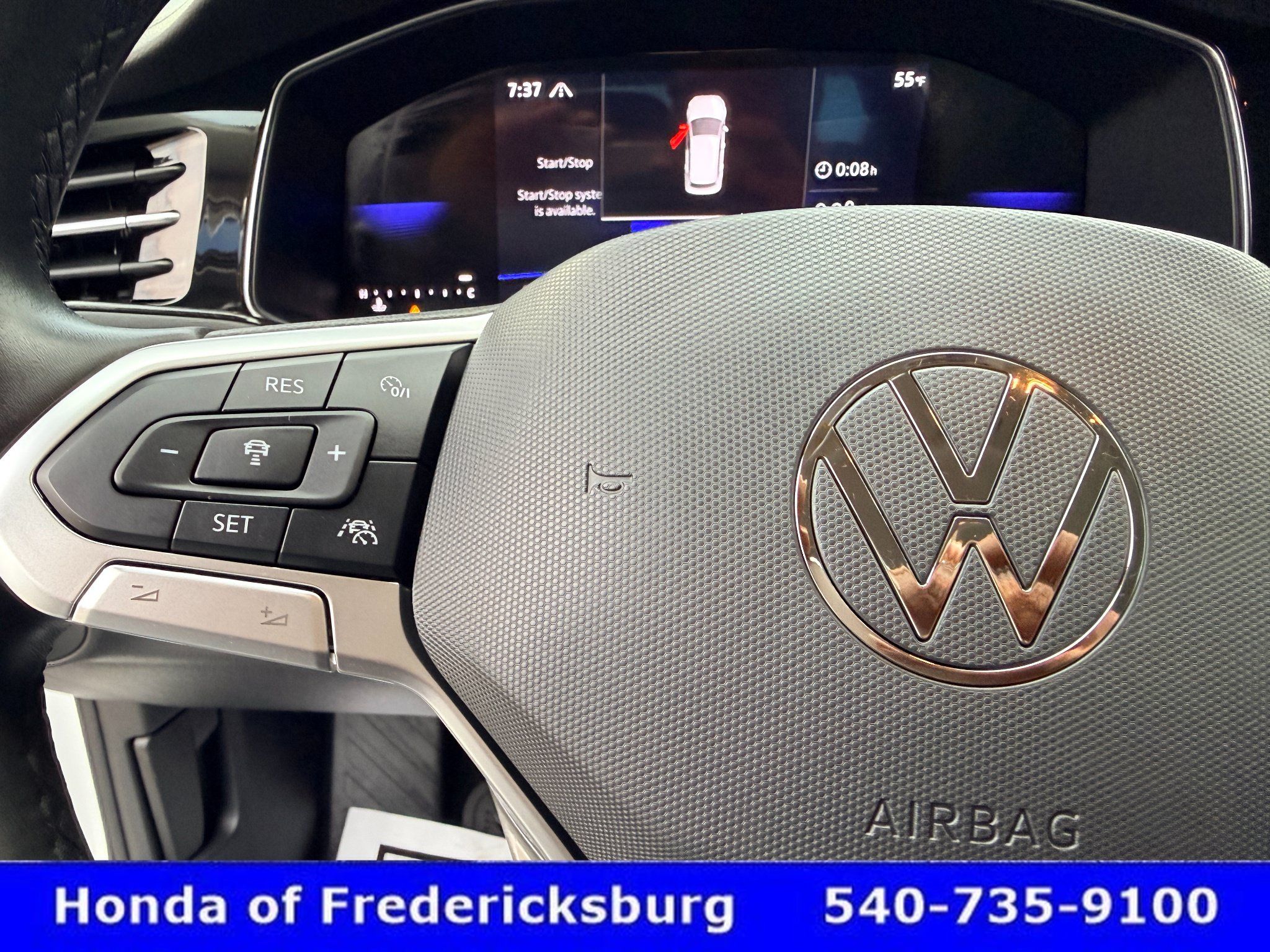 Used 2025 Volkswagen Jetta SE FWD image 27