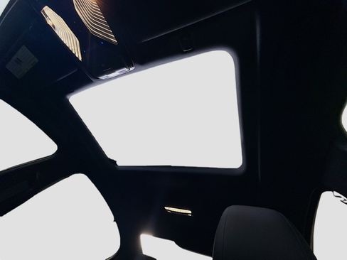 Used 2022 BMW 530i w/ M Sport Package image 42