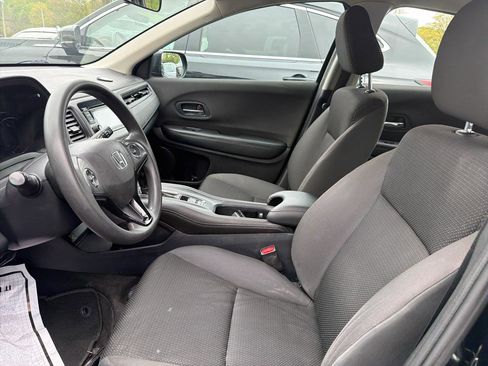 Used 2022 Honda HR-V LX image 16