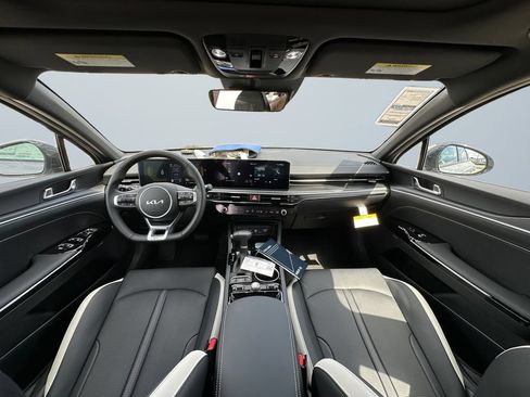 New 2026 Kia K5 GT-Line w/ GT-Line Premium Package FWD image 10
