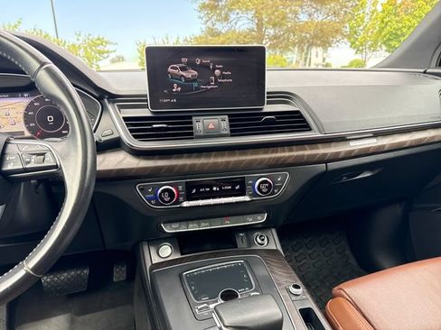 Used 2019 Audi Q5 2.0T Premium Plus w/ Premium Plus Package AWD/4WD image 22
