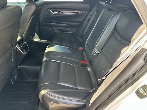 Used 2019 Cadillac XTS Luxury FWD image 11