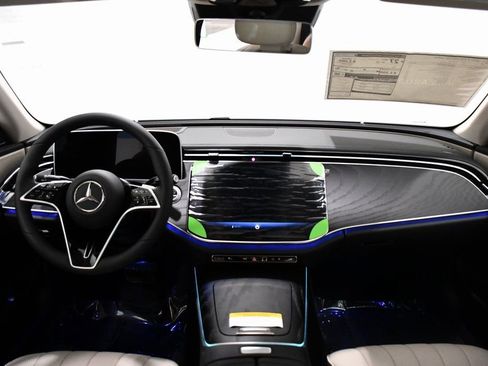 New 2026 Mercedes-Benz E 350 4MATIC Sedan image 7