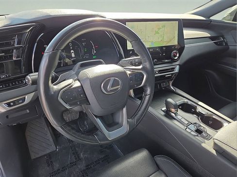 Used 2024 Lexus RX 450h AWD w/ Luxury Package image 25