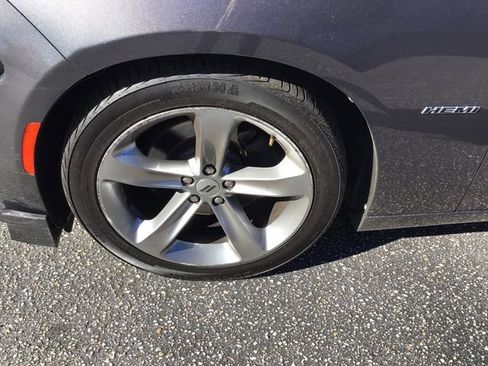 Certified 2018 Dodge Charger R/T image 17