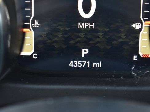 Used 2023 Jeep Wrangler Sport AWD/4WD image 34