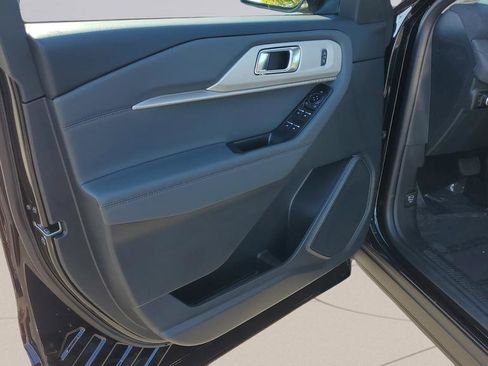 New 2026 Ford Explorer Active w/ Active Comfort Package image 12