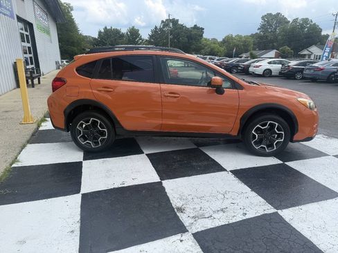 Used 2014 Subaru Crosstrek 2.0i Limited AWD/4WD image 5