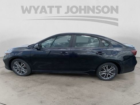 Used 2023 Kia Forte GT-Line w/ GT-Line Technology Package image 4