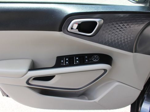 Certified 2021 Kia Soul EX FWD image 15