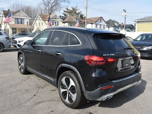 Used 2025 Mercedes-Benz GLA 250 image 8