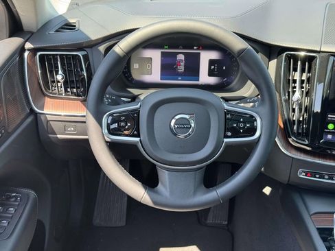 Used 2023 Volvo XC60 B5 Ultimate w/ Climate Package AWD/4WD image 15