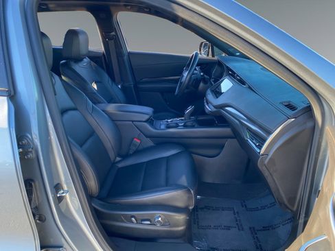 Used 2023 Cadillac XT4 Sport w/ Cold Weather Package image 15