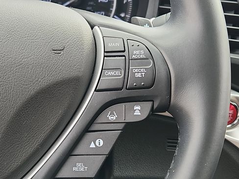 Certified 2017 Acura ILX w/ Premium Package image 23