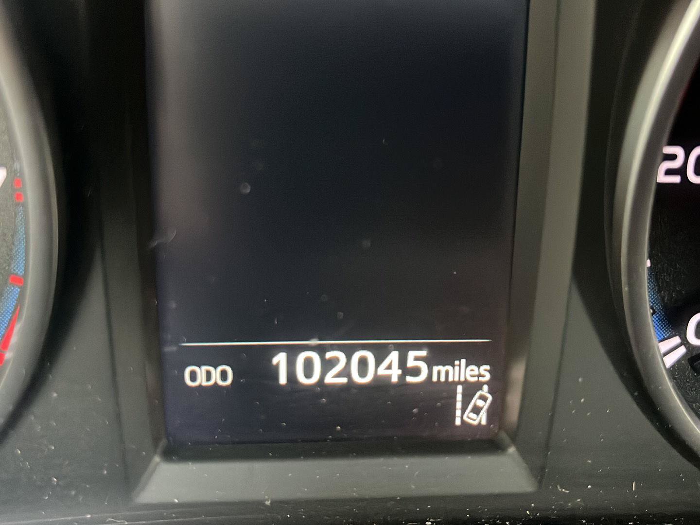 Used 2017 Toyota RAV4 LE FWD image 10