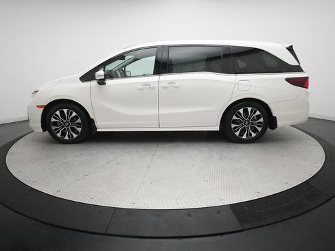 Certified 2026 Honda Odyssey Elite image 25