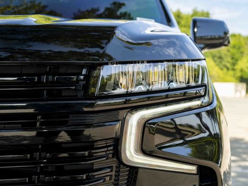 Used 2024 Chevrolet Tahoe RST w/ Luxury Package AWD/4WD image 11