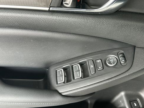 Used 2022 Honda Accord Sport image 12