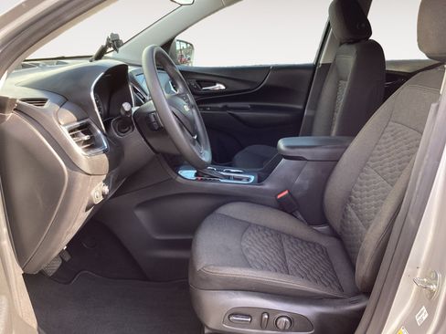 Used 2020 Chevrolet Equinox LT FWD image 25