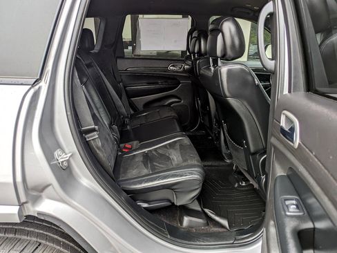 Used 2018 Jeep Grand Cherokee Altitude image 12