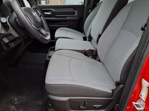 Used 2024 RAM 2500 Big Horn w/ Bed Utility Group image 24