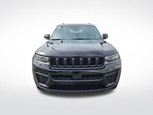 New 2026 Jeep Grand Cherokee L 4WD image 9