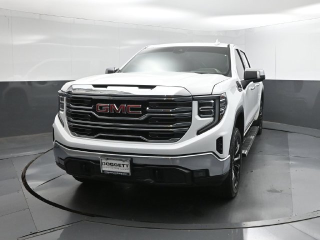 Used 2023 GMC Sierra 1500 SLT w/ X31 Off-Road Package AWD/4WD image 22
