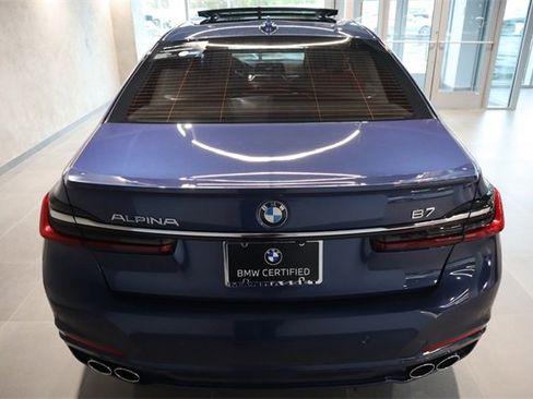 Certified 2022 BMW ALPINA B7 xDrive w/ Luxury Rear Seating Package image 4