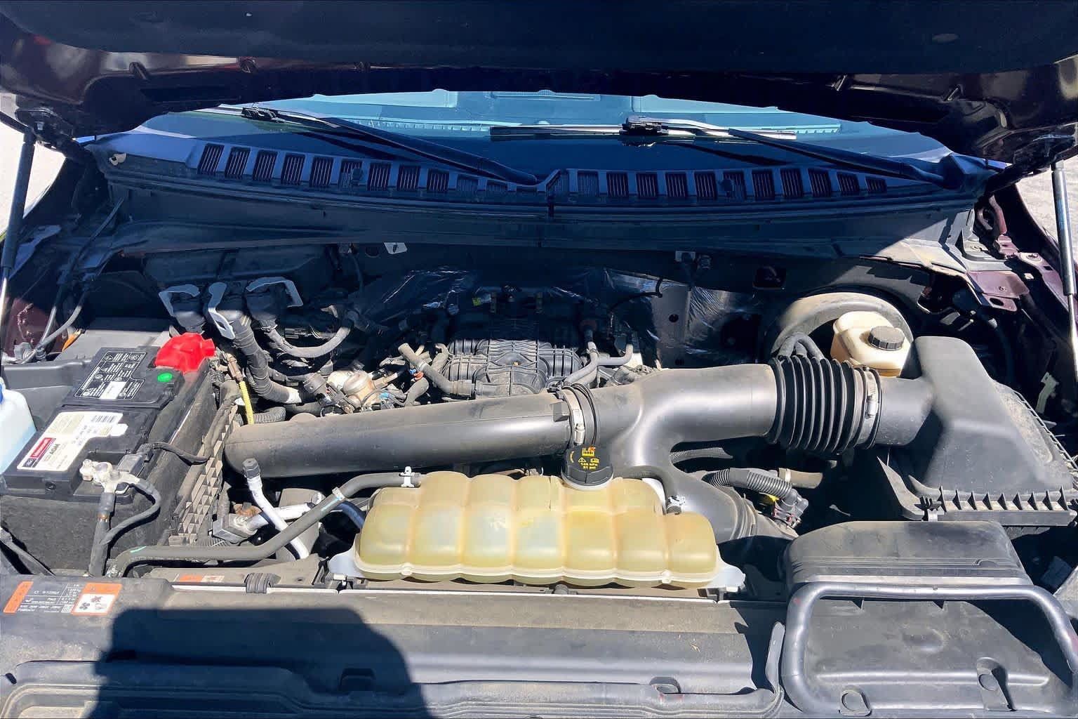 Used 2021 Ford Expedition Limited AWD/4WD image 32