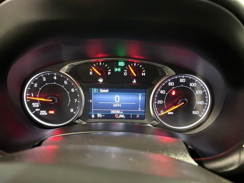 Used 2024 GMC Terrain SLE w/ Driver Convenience Package FWD image 16