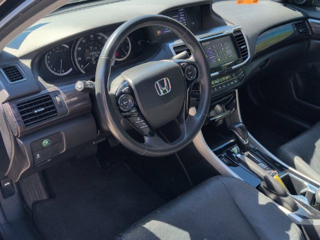 Used 2017 Honda Accord EX-L image 12