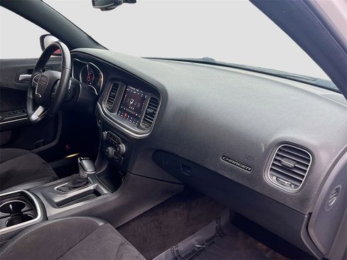 Used 2017 Dodge Charger R/T Scat Pack w/ Technology Group image 29