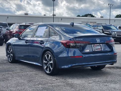 Used 2025 Honda Civic Sport image 5
