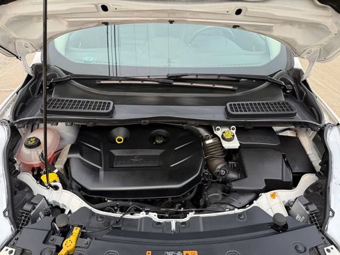 Used 2019 Ford Escape Titanium AWD/4WD image 15