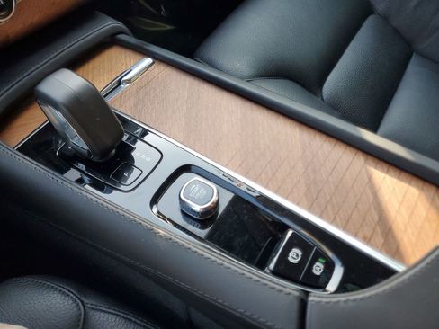 Certified 2023 Volvo XC90 B5 Plus w/ Protection Package Premier AWD/4WD image 26