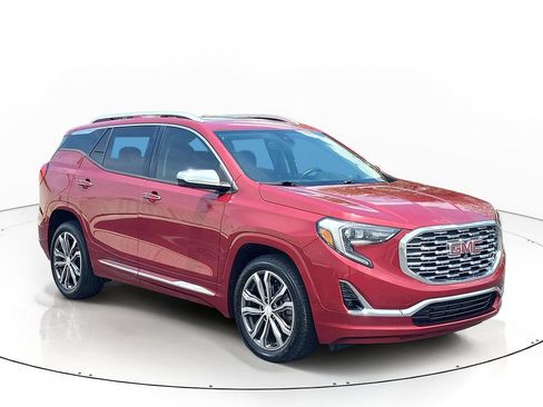 Used 2019 GMC Terrain Denali w/ Advanced Safety Package FWD image 3