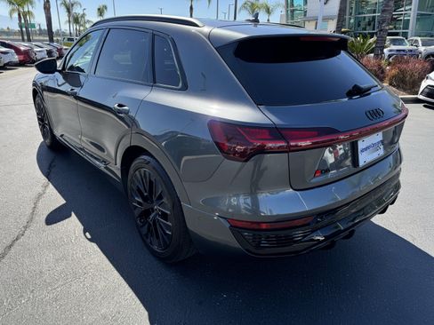 Used 2024 Audi Q8 e-tron Prestige w/ Prestige Package image 8