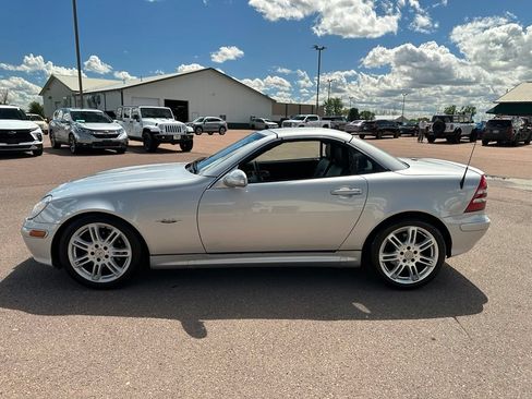 Used 2004 Mercedes-Benz SLK 230 image 28
