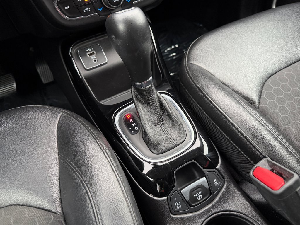 Used 2019 Jeep Compass Latitude FWD image 27