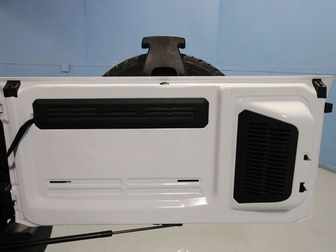 Used 2025 Ford Bronco Outer Banks image 37