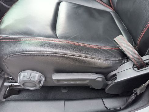 Used 2018 Jeep Wrangler Unlimited Rubicon image 12