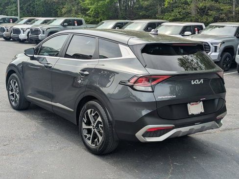 Used 2025 Kia Sportage EX FWD image 5